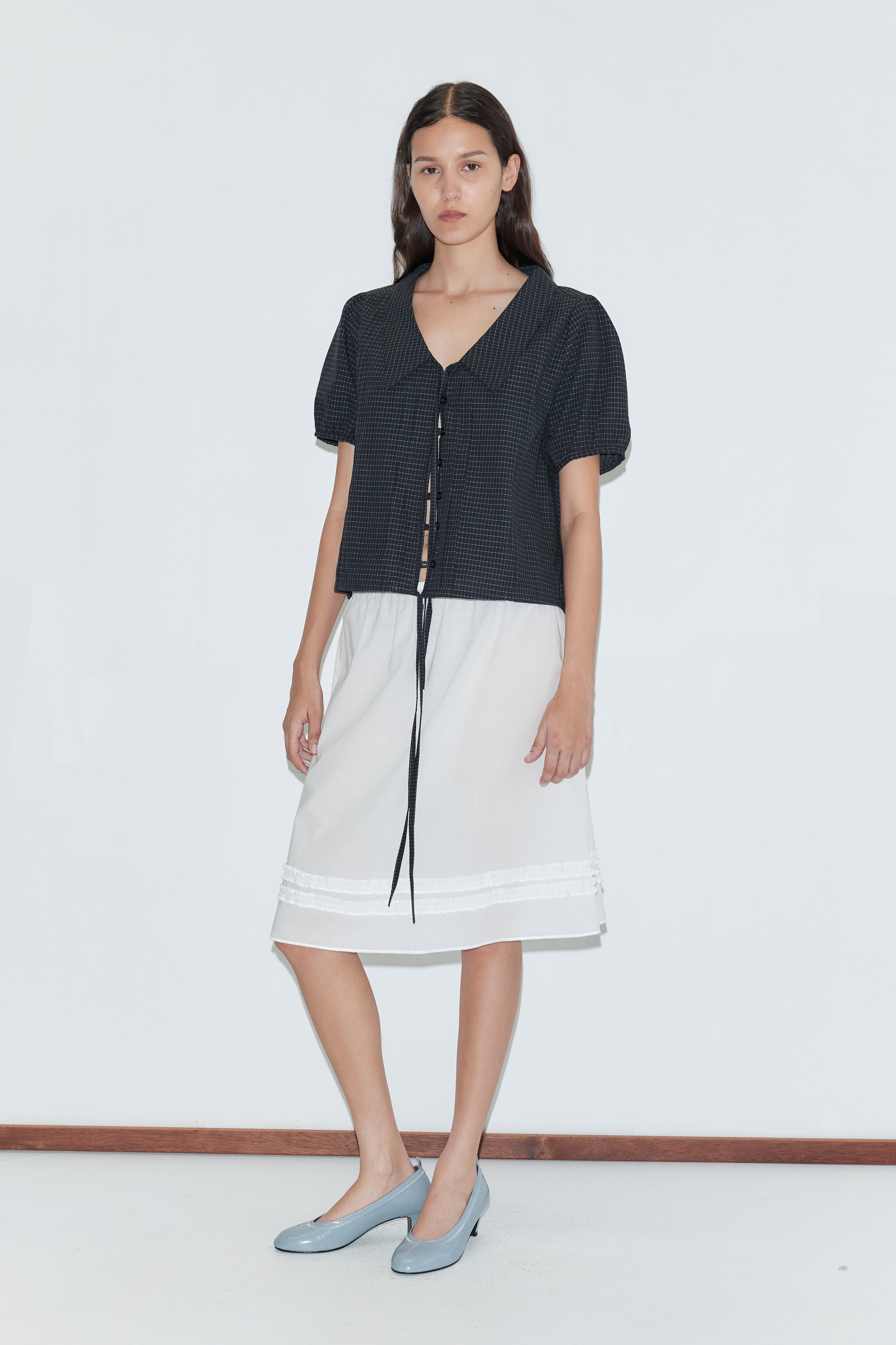 Fine Collar Top - Mono Grid